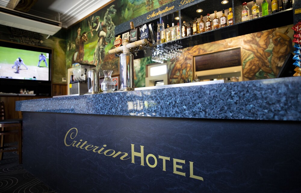 Bar (on property), Criterion Hotel