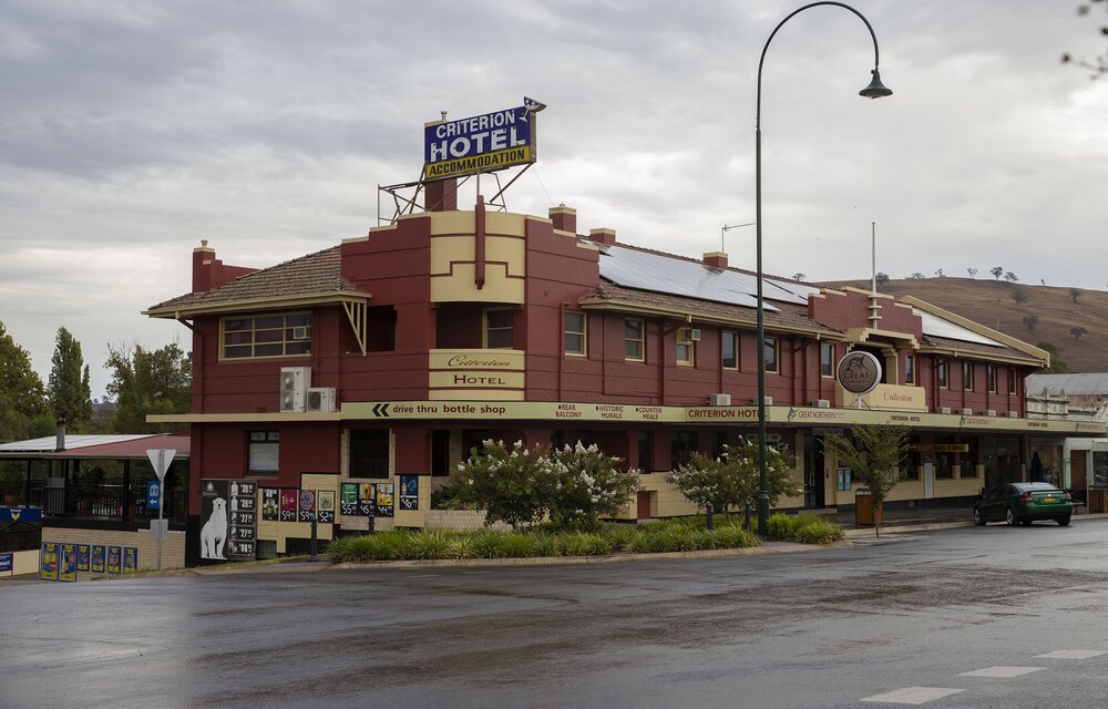 Exterior, Criterion Hotel