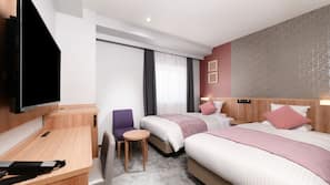 In-room safe, desk, free WiFi, linens