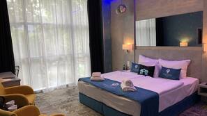 Minibar, coffre-fort suffisamment grand pour un ordinateur portable