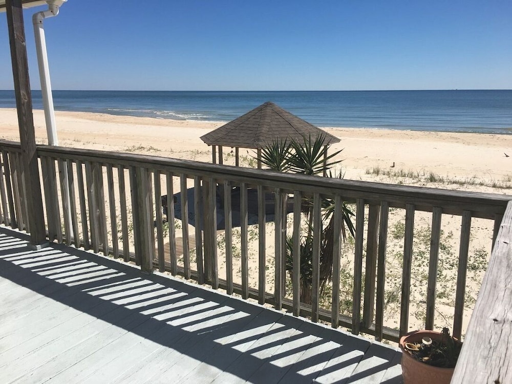 Beachfront! 2 BR/2 Bath Second Floor Condo, Sleeps 6, pet friendly St