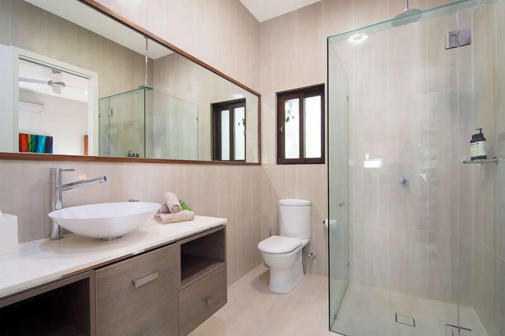 Innokenti at The Beachfront, Luxury on 4 Mile Beach