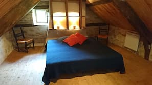 1 chambre, décoration personnalisée, ameublement personnalisé, bureau