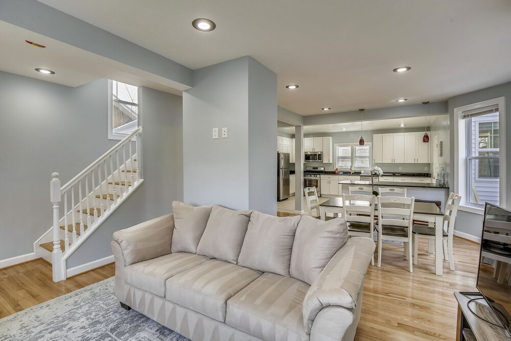 5 Miles From United States Capital Large 5 Bdrm In Brentwood