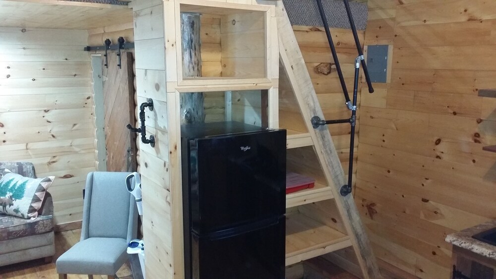 Little Moose Lodge (Tiny House) Mohawk River waterfront property in St