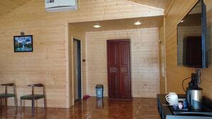 1 bedroom, individually decorated, individually furnished
