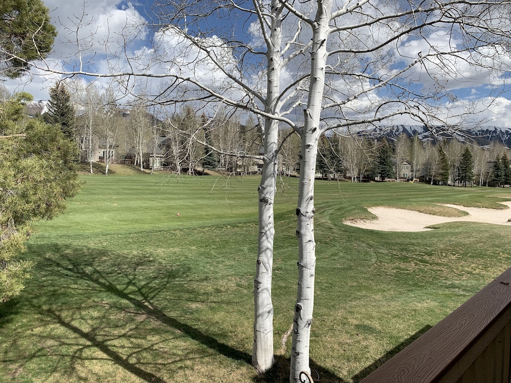 Elkhorn Dog Friendly Condo Elkhorn Village Vrbo