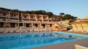 Piscina stagionale all'aperto