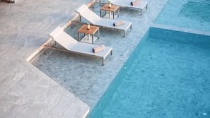 Kolam renang outdoor