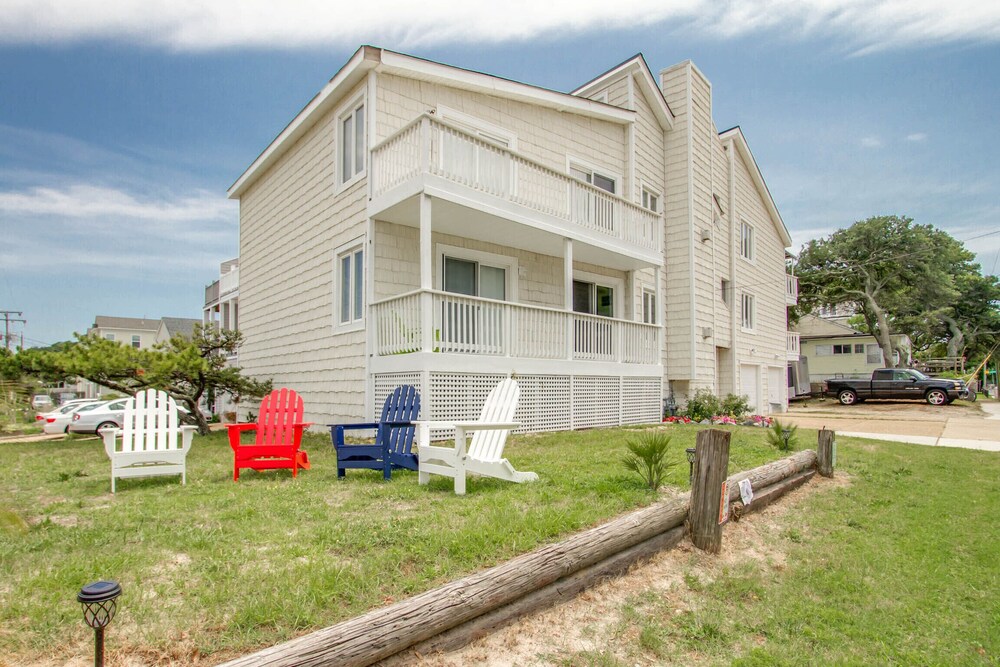 Bayview Escape in Chic's Beach in Virginia Beach Best Rates & Deals