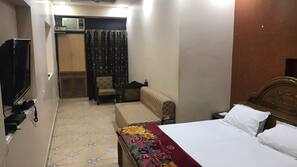 Blackout curtains, iron/ironing board, free WiFi