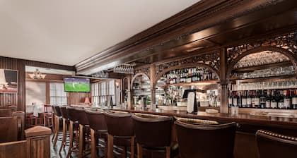 The Huntting Inn