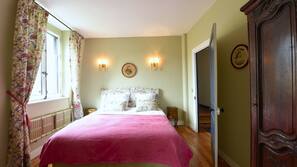 Literie de qualité supérieure, décoration personnalisée
