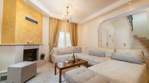 Flat-screen TV, fireplace