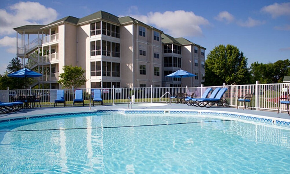 Studio at Suites at Fall Creek, Branson, MO