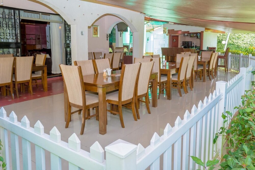 Alpha Queens Home In Nairobi Hotel Rates Reviews On Orbitz