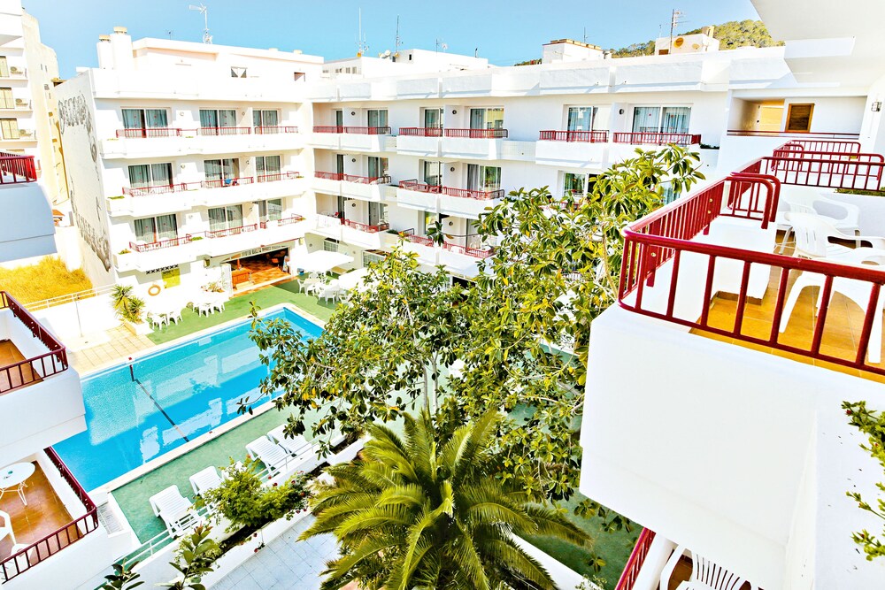 Casita Blanca In Sant Antoni De Portmany Expedia - 