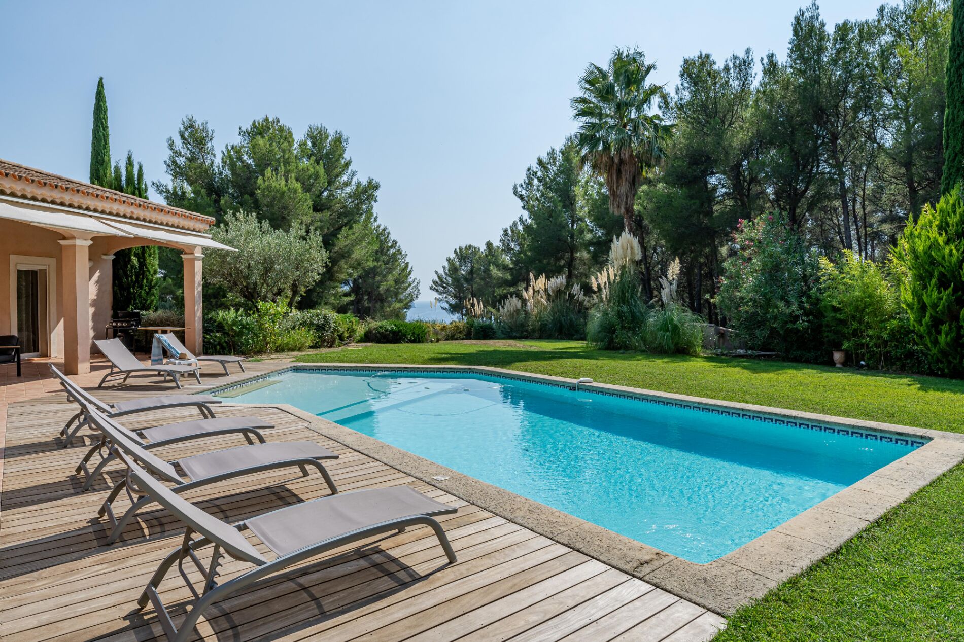 Villa Eléonore - Plage à Pied vue mer Piscine Sans Vis-à-vis Jardin 3600m² - Ted Home in Saint-Cyr-sur-Mer in Bandol, France