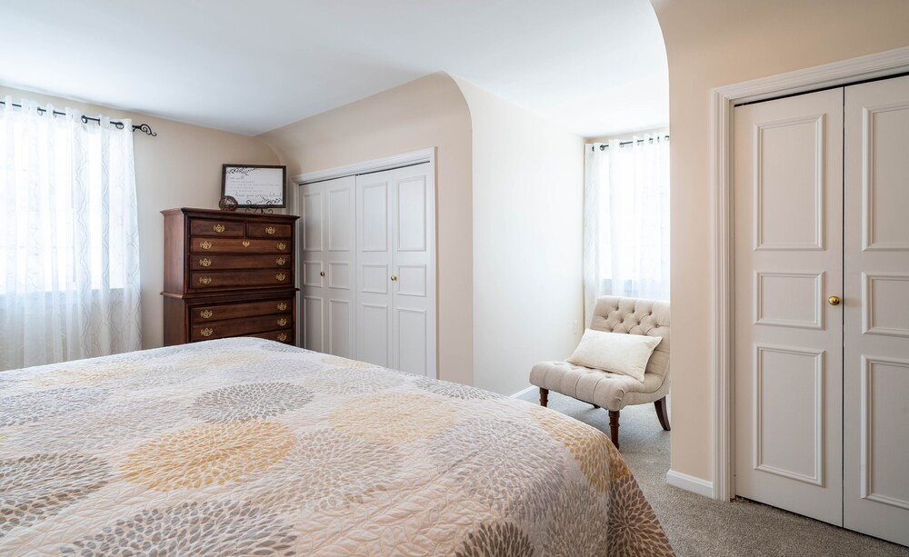 The Evergreen Home In Lancaster County PA. Bird In Hand Vrbo