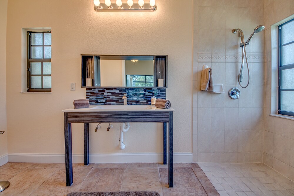 imaginarium grand holiday villa