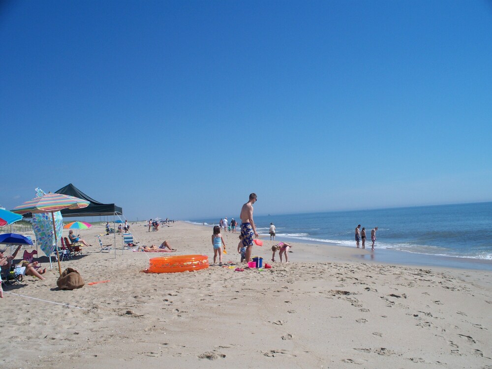 Refunds if beach closed by Delaware