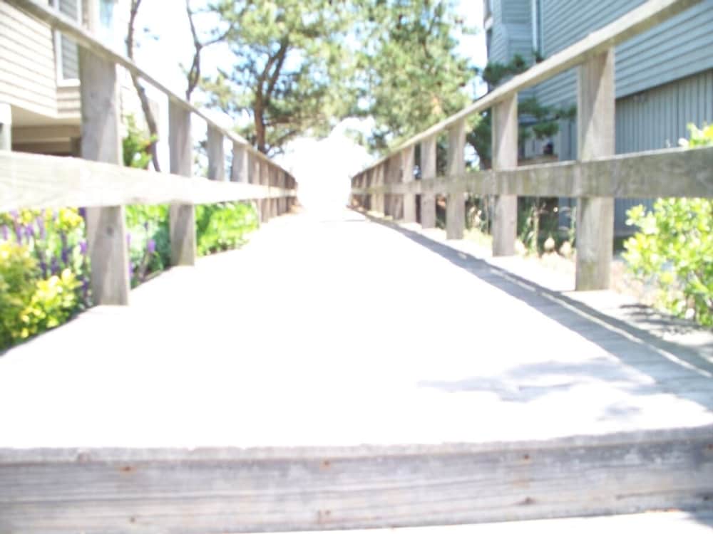 Refunds if beach closed by Delaware