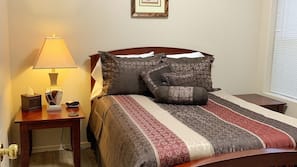 3 bedrooms, iron/ironing board, Internet, linens