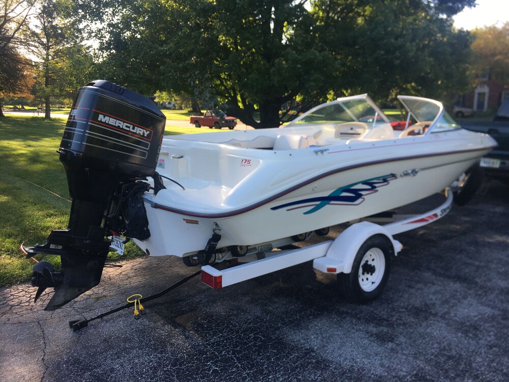 “Indiana Beach Rentals” on Shafer Lake, Near Amusement park. Boat
