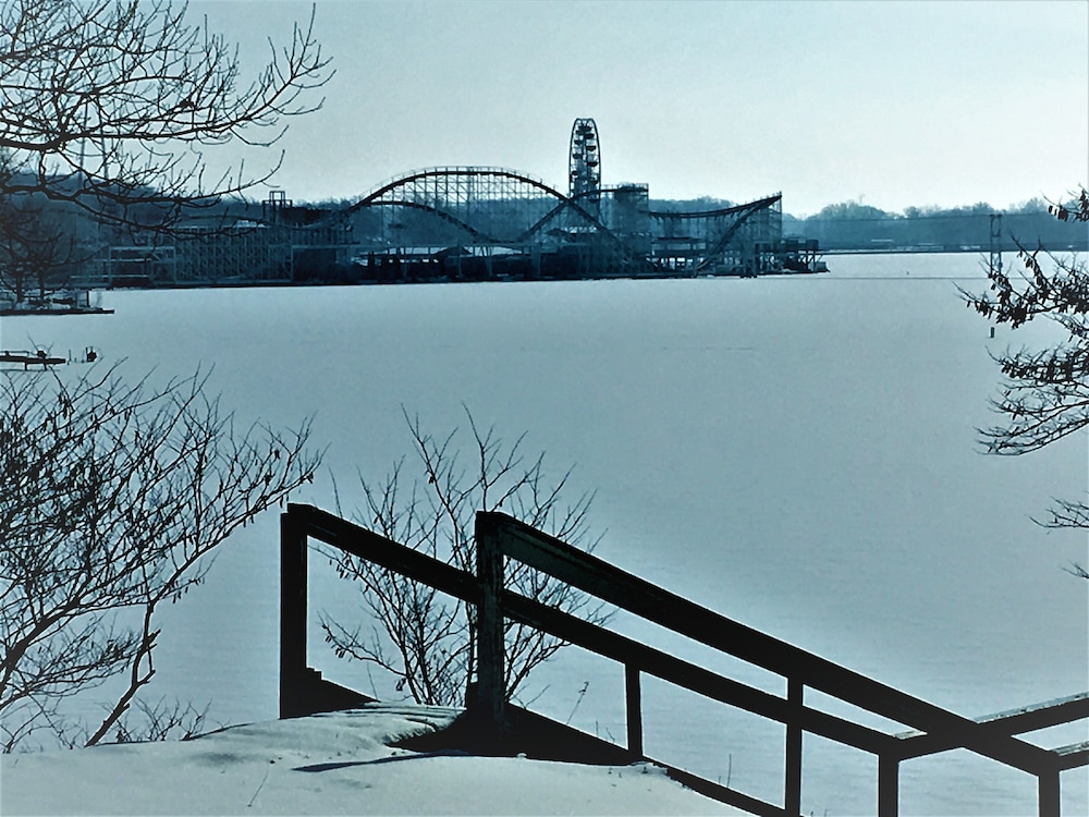 “Indiana Beach Rentals” on Shafer Lake, Near Amusement park. Boat