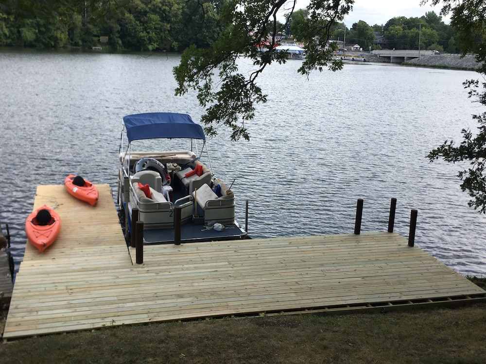 “Indiana Beach Rentals” on Shafer Lake, Near Amusement park. Boat