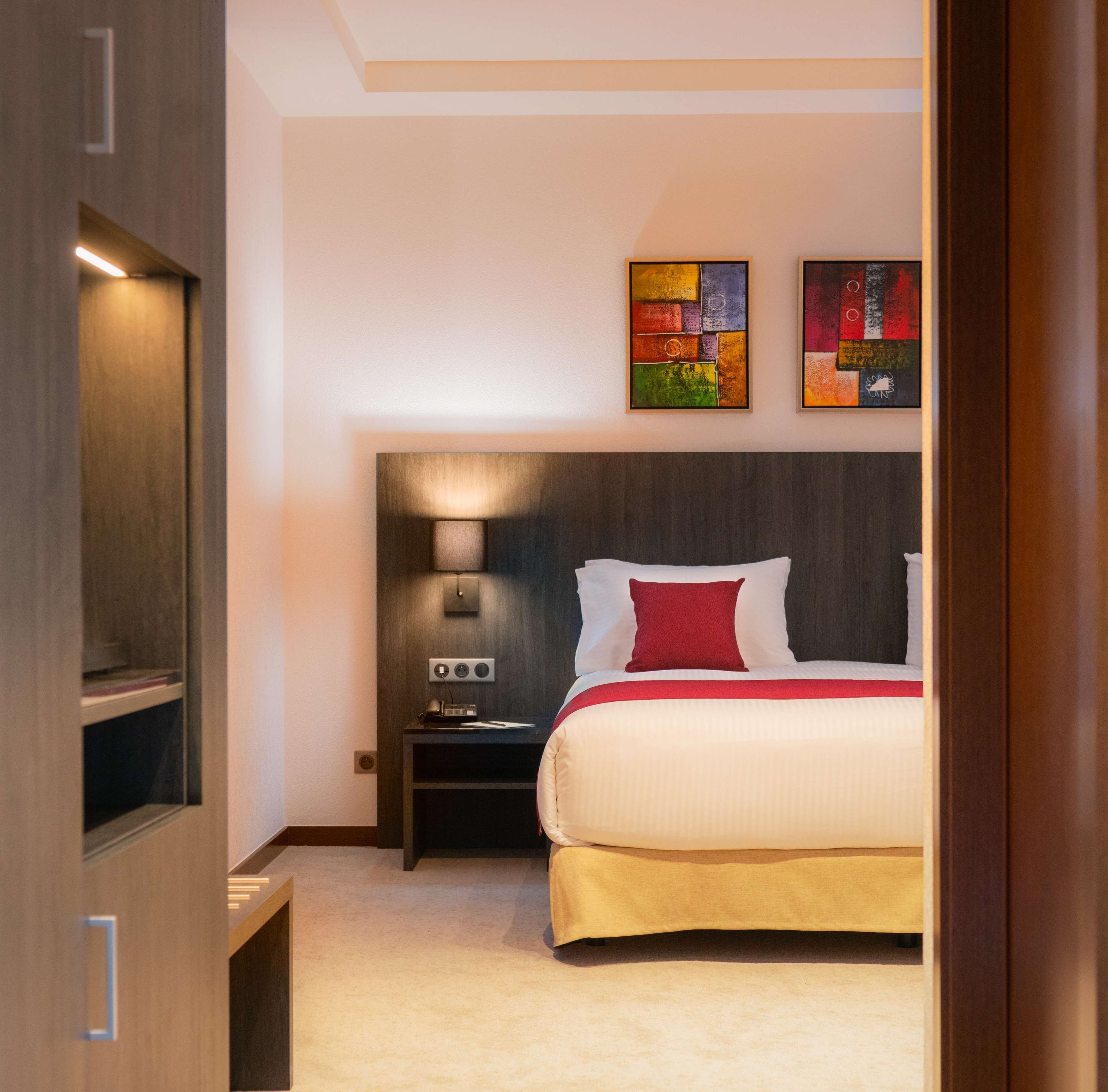 Golden Tulip Royaume Alger Dza Expedia Fr