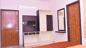 Desk, rollaway beds, bed sheets