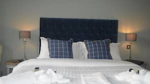 Blackout curtains, iron/ironing board, free WiFi, linens