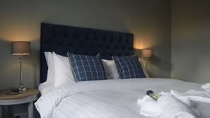Blackout curtains, iron/ironing board, free WiFi, linens