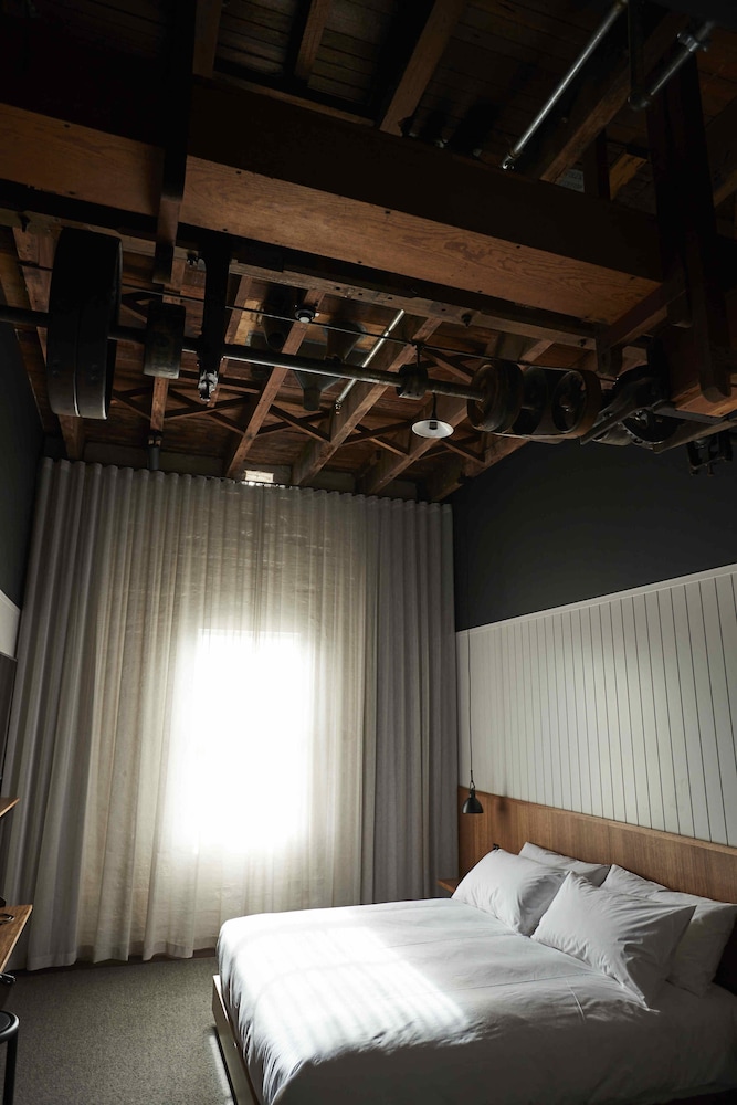 Premier Mill Hotel