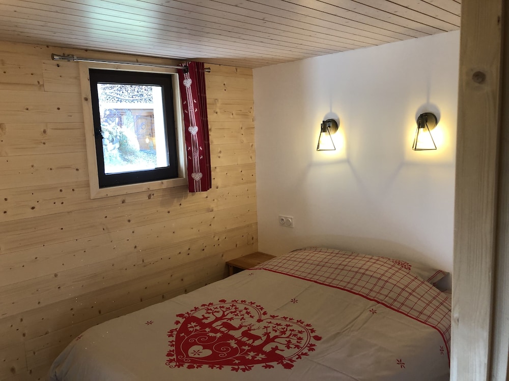 South facing chalet with views of the Giffre Valley Verchaix Vrbo