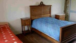 1 bedroom, free WiFi, linens