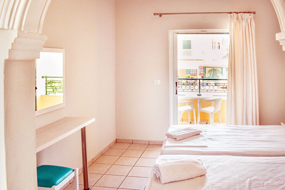 zante plaza hotel and apartments reviews