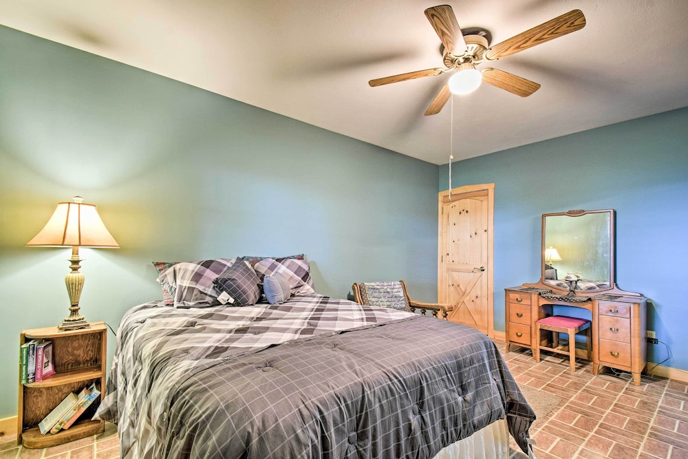 Cozy Amish Country Cabin on Shipshewana Lake! LaGrange County Vrbo