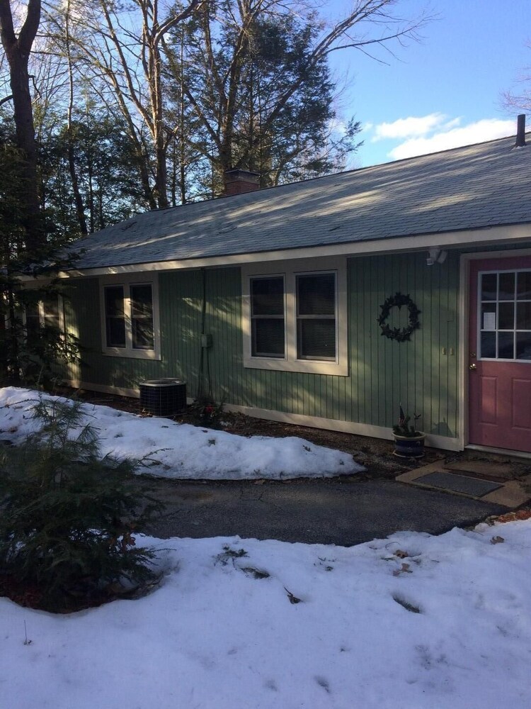 completely renovated 3 bedroom, 2 bath overlooking idyllic lake whittemore in Spencer Best