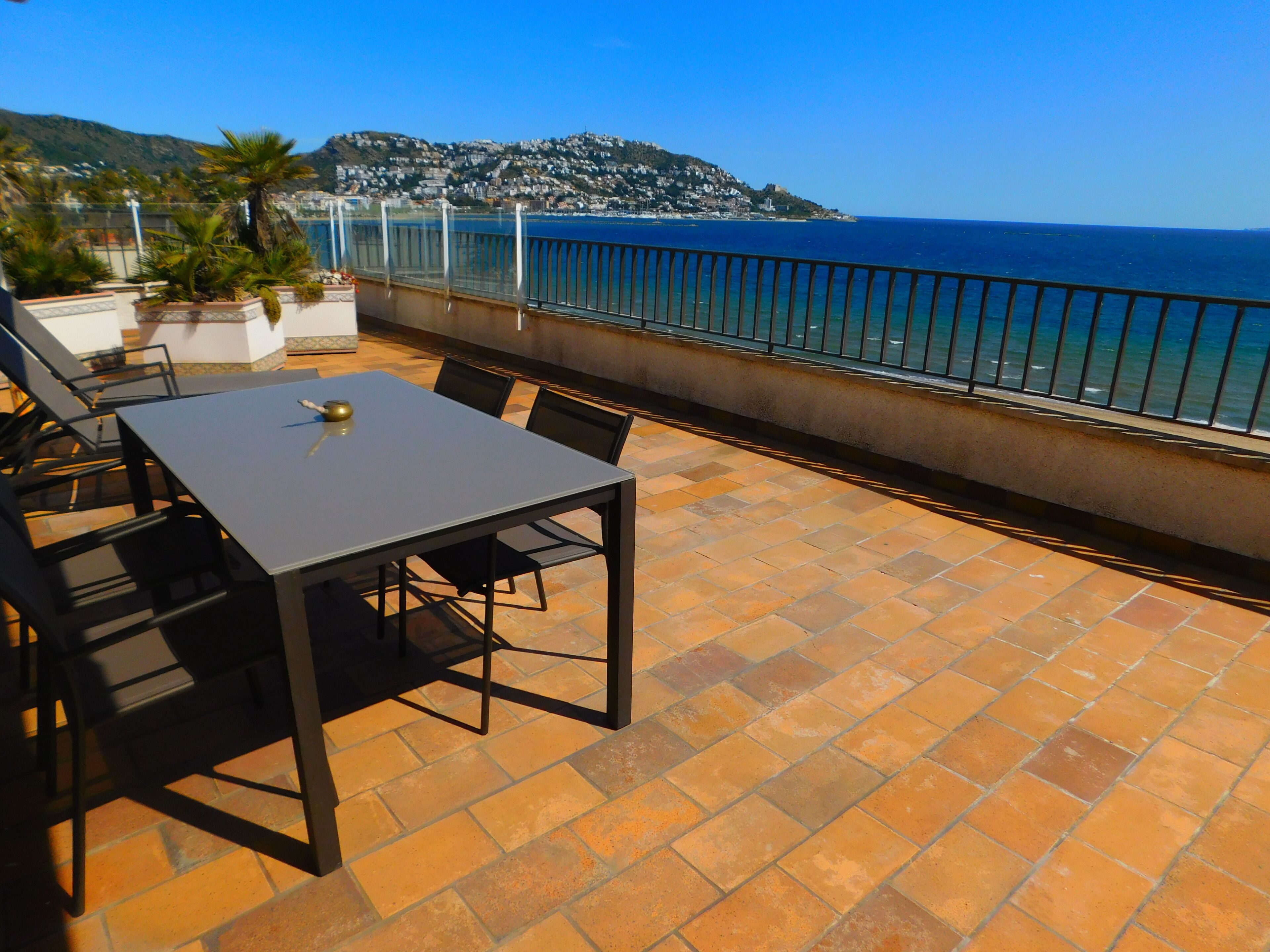 Dos Dormitoris A La Platja De Sud