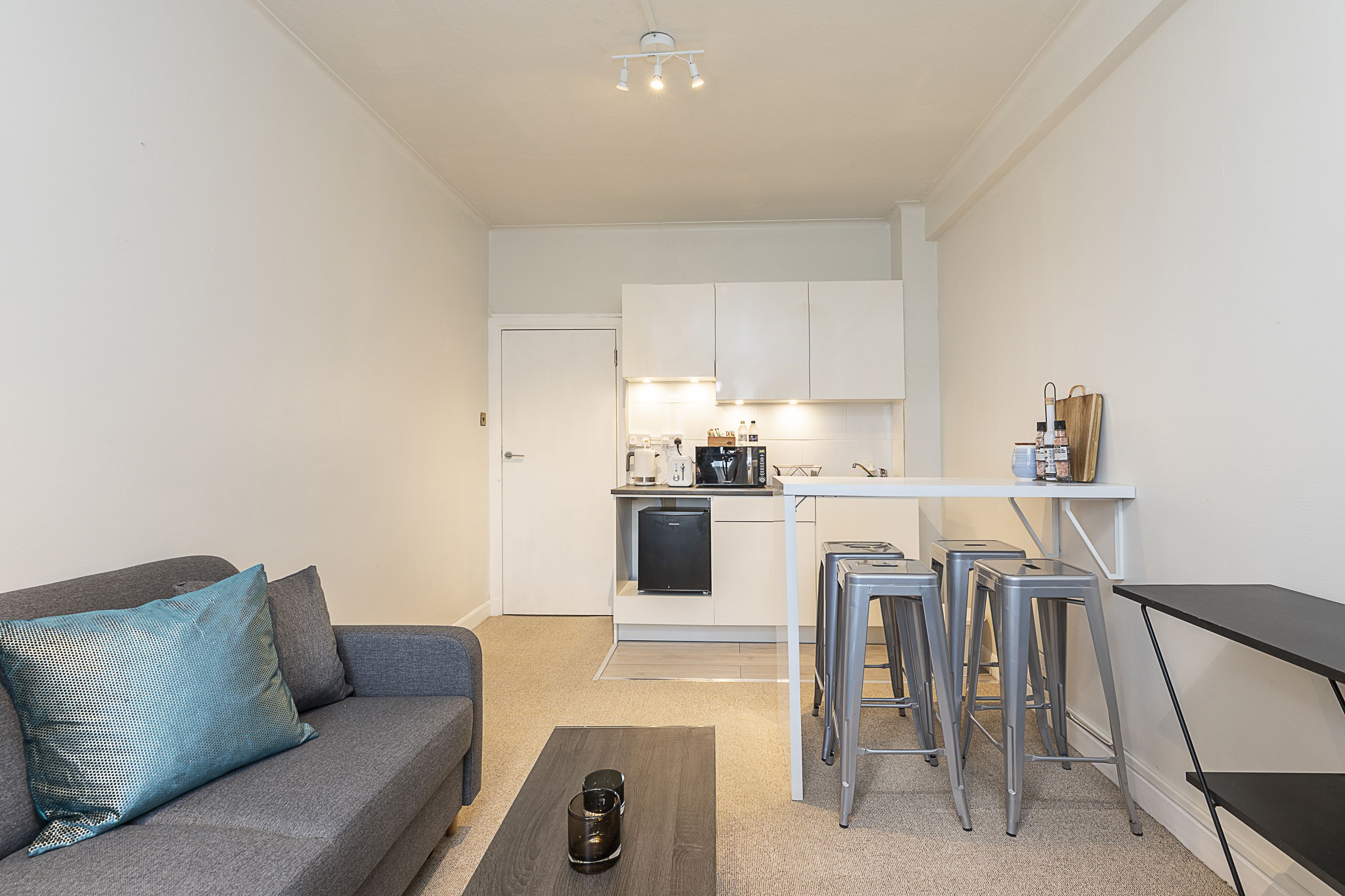 Imperial Suite In Swiss Cottage In London Expedia