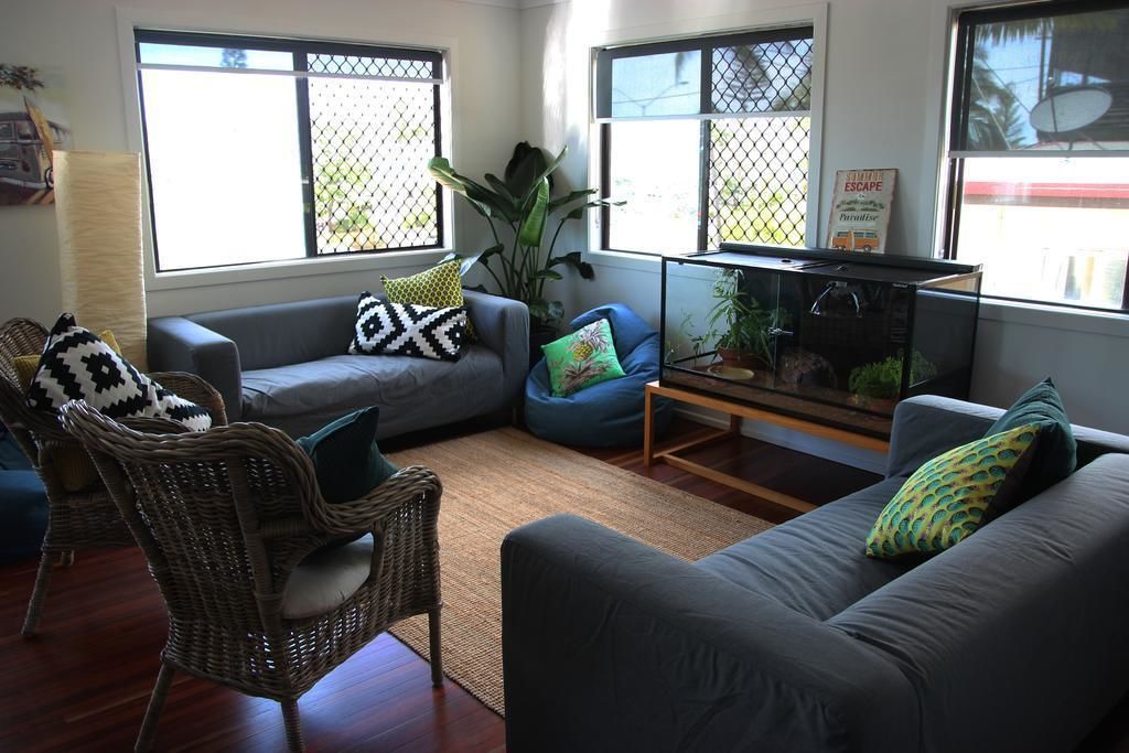 Yeppoon Beachhouse - Hostel
