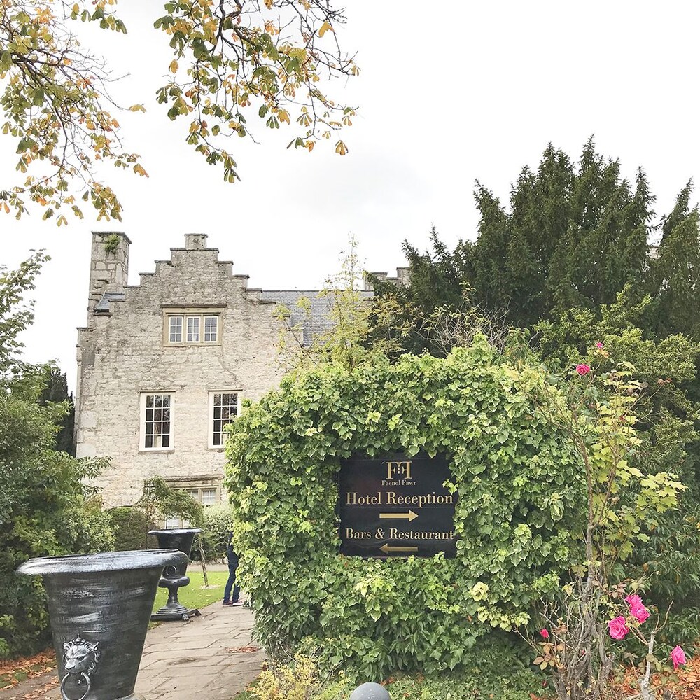 Faenol Fawr Hotel