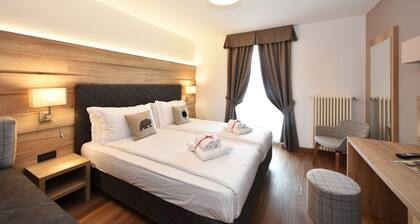 X Alp Hotel