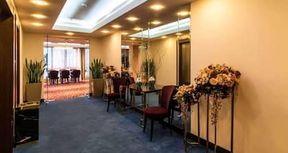 Ramada Hotel & Suites by Wyndham Yerevan