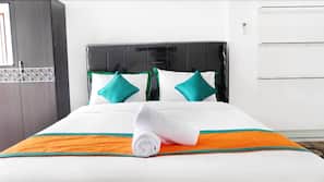 4 bedrooms, blackout curtains, soundproofing, free WiFi