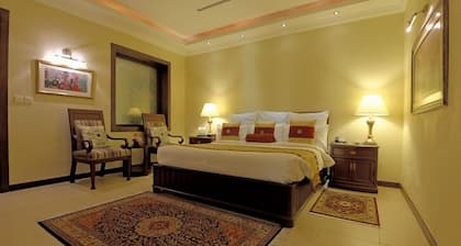 Faletti's Lahore