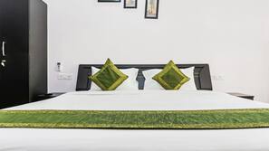 Iron/ironing board, free WiFi, linens