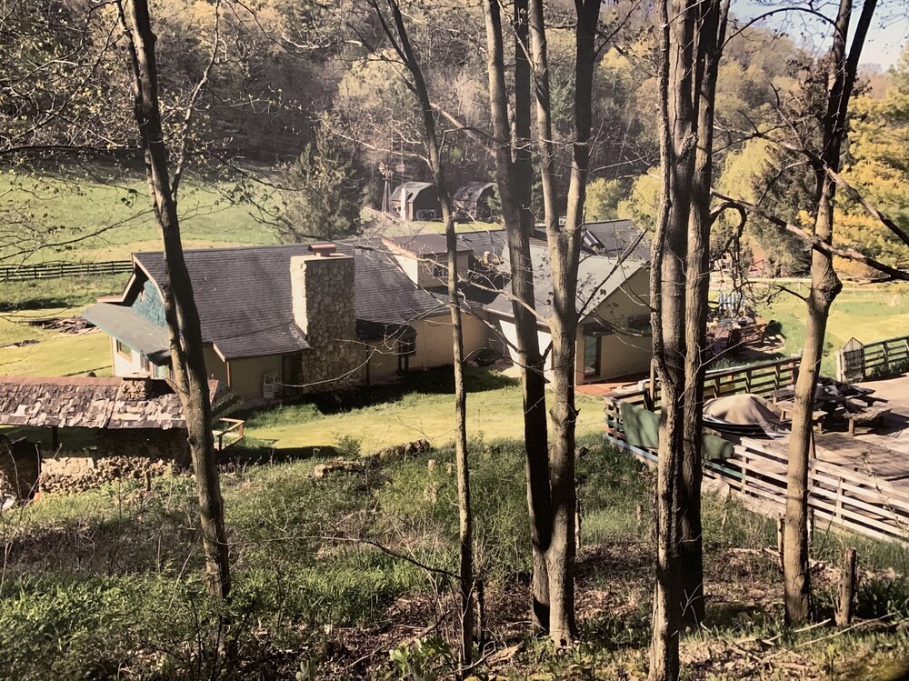 Hidden Valley Farm in Hillsboro Reviews, Photos & Rates